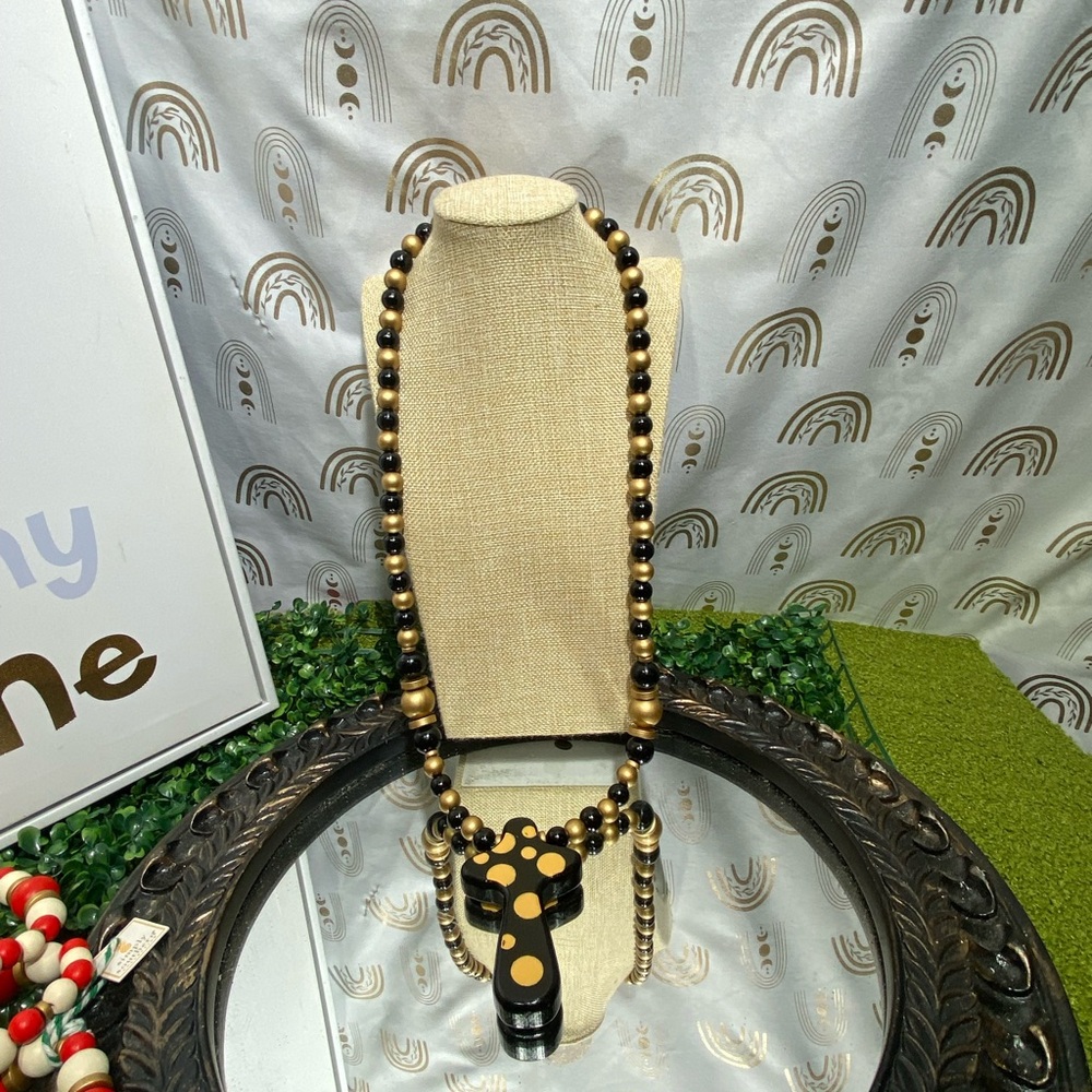 Simply Southern Black and Gold Beaded Necklace